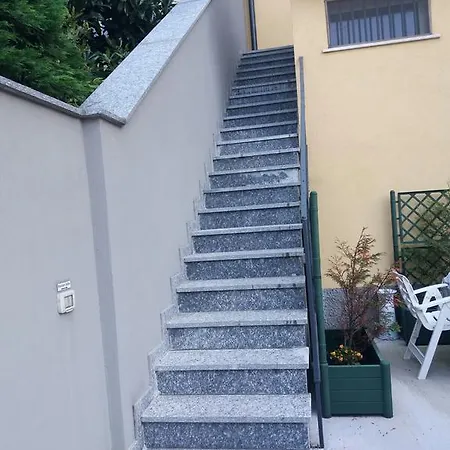 Maison Jolie * Rho